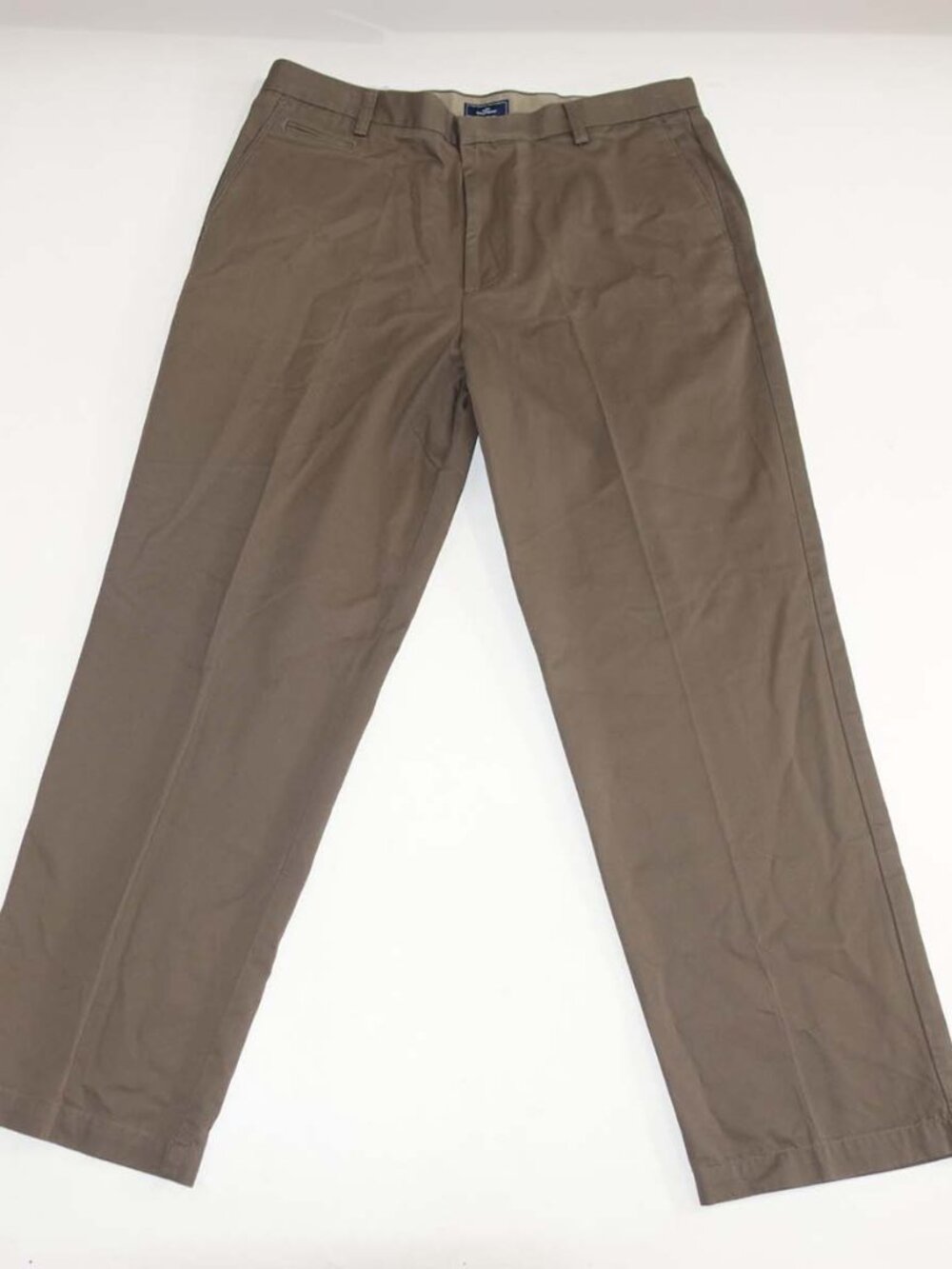 Dockers Men's True Chino Relaxed Fit Pants 38 x 32 NWT Brown Flat Front Khaki